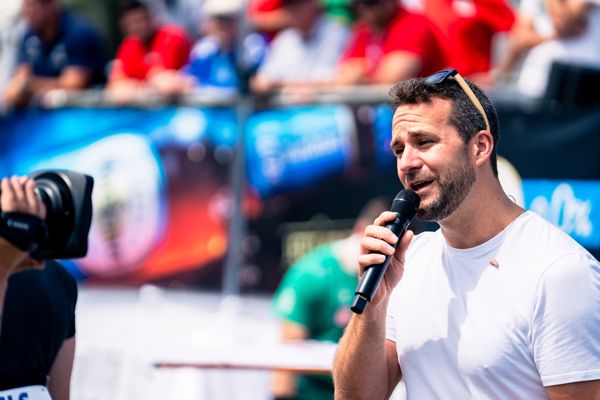 Florian Michael Weber beim Kugelstossen waehrend der deutschen Leichtathletik-Meisterschaften auf dem Pariser Platz am 24.06.2022 in Berlin